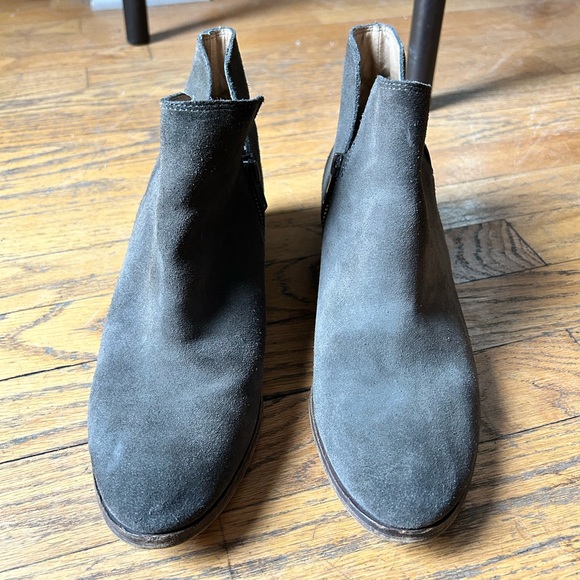 Splendid Suede Hamptyn Bootie - Picture 7 of 9